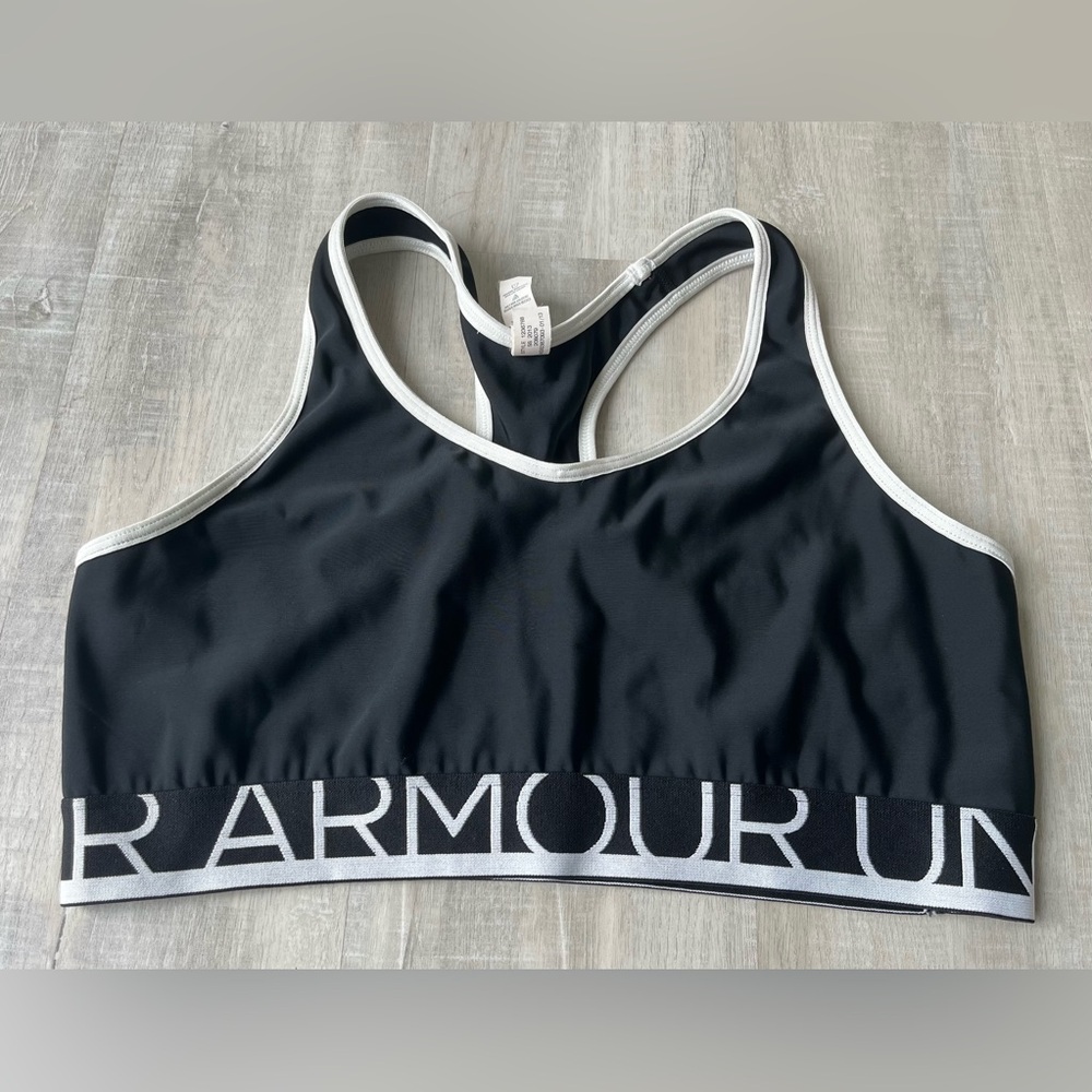 UNDER ARMOUR Heat Gear Black Racer Back Sports Bra Size Large